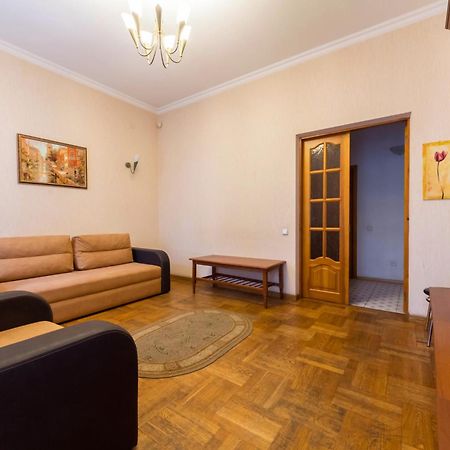 Apartments In The Center On Shota Rustaveli Kyiv Exterior foto